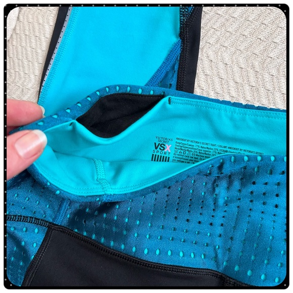 Victoria’s Secret Knockout tights - Picture 7 of 7